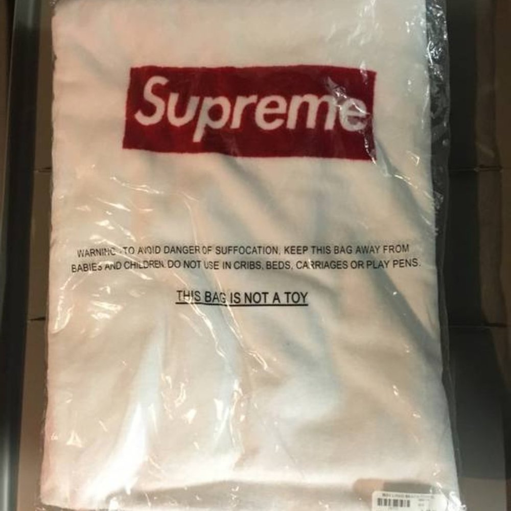 Supreme Box Logo Beach Towel